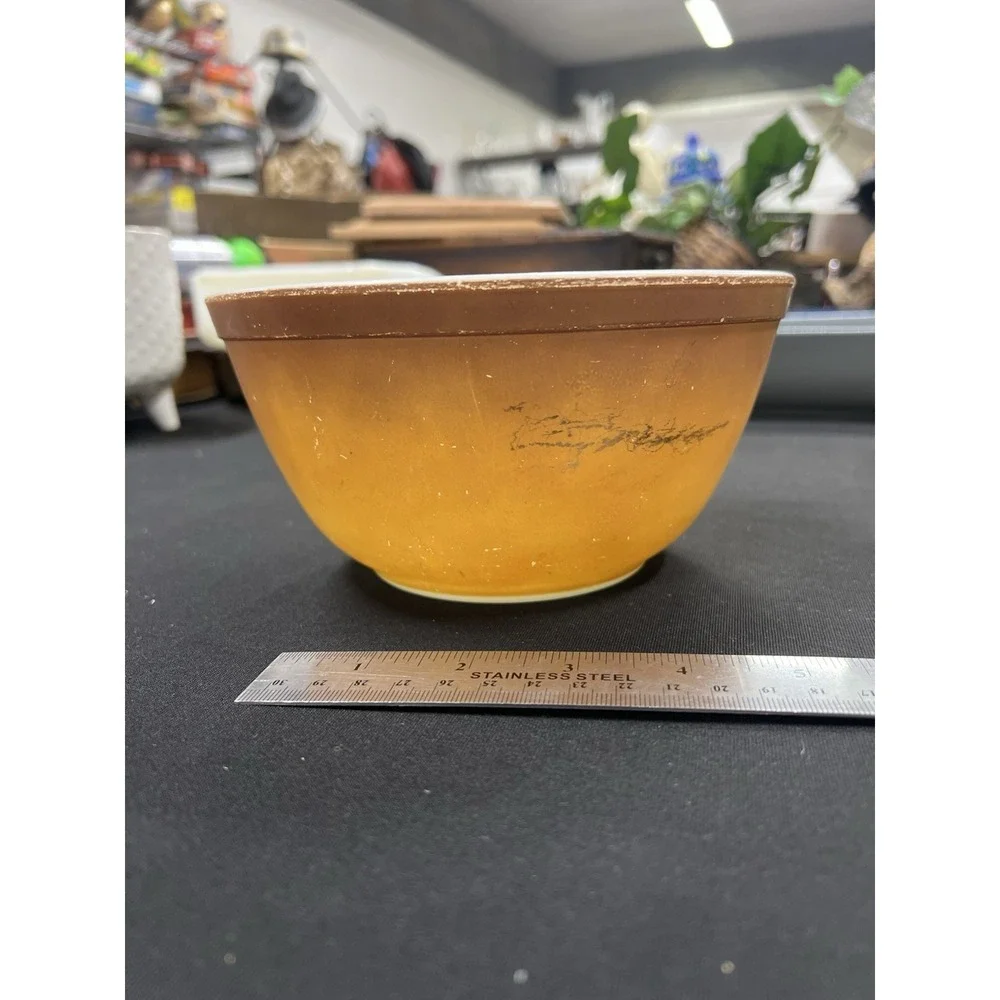 Vintage‎ Pyrex Old Orchard Brown #402 Mixing Nesting Bowl 1 1/2 Quart